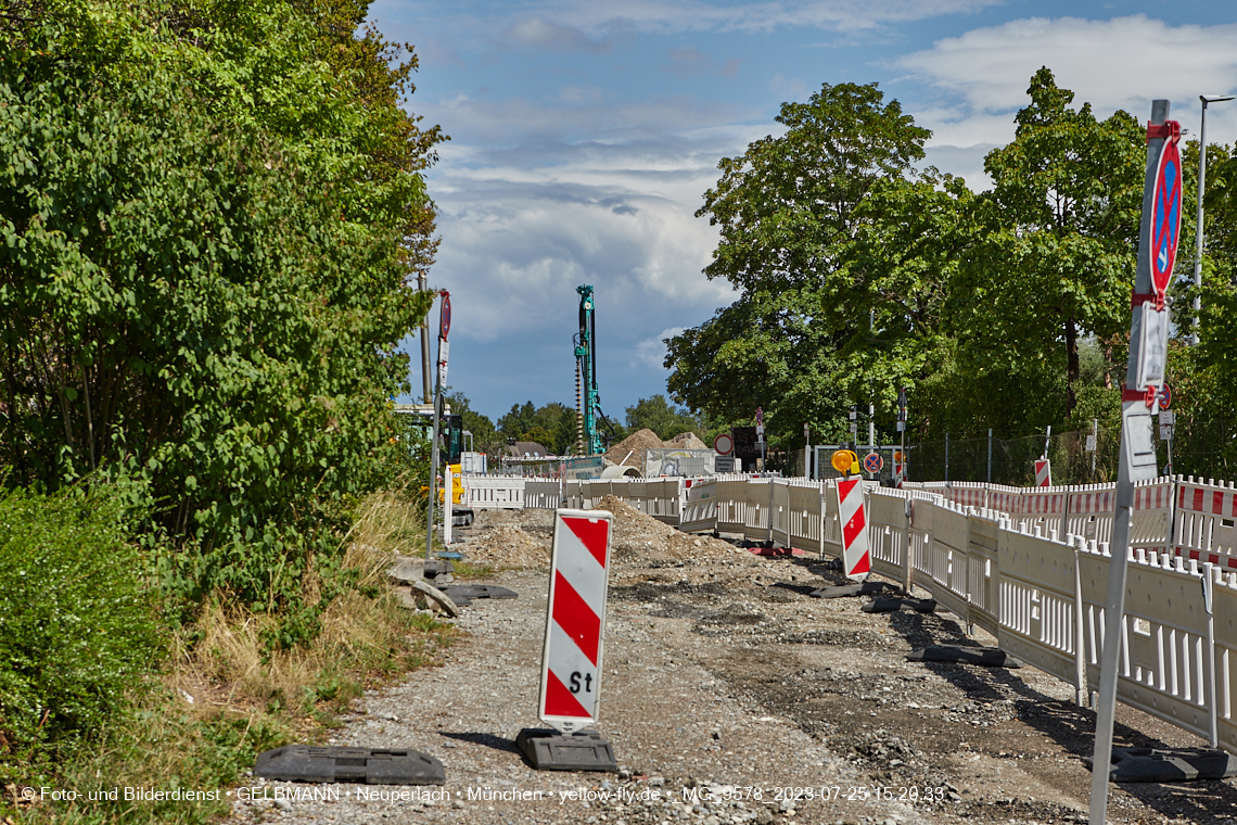 25.07.2023 - Rundgang im Alexisquartier in Neuperlach